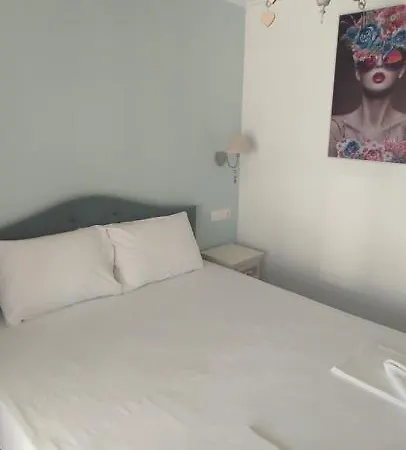 Ellinikon Luxury Apartmán Sarti