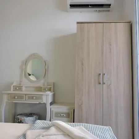 Ellinikon Luxury Apartmán Sarti