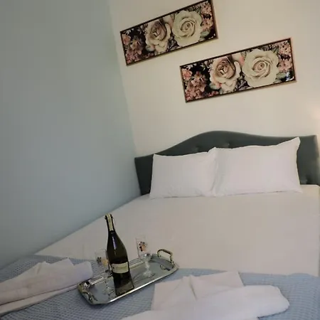 Ellinikon Luxury Apartmán Sarti